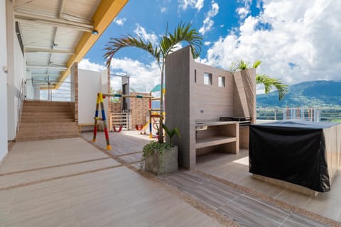 Balcony/Terrace, Balcony/Terrace, Mountain view