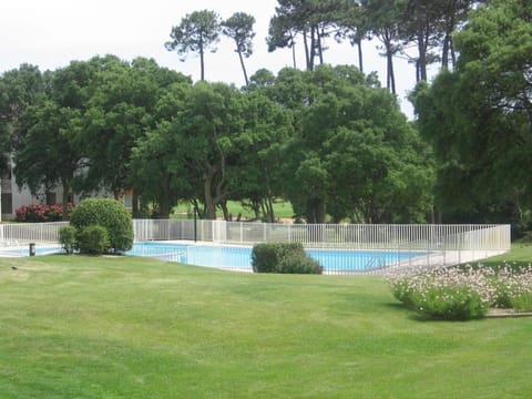 Appartement T2 avec piscine, balcon, parking privé - Moliets-et-Maa - FR-1-379-113 Apartment in Moliets-et-Maa