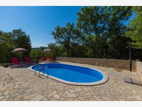 Garden view, Pool view, Swimming pool, sunbed