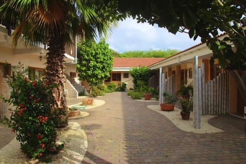 Camacuri Apartments Condominio in Oranjestad
