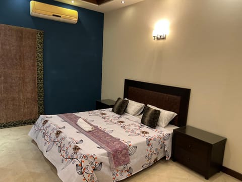 Royal Guest House Lahore Dha Condominio in Lahore