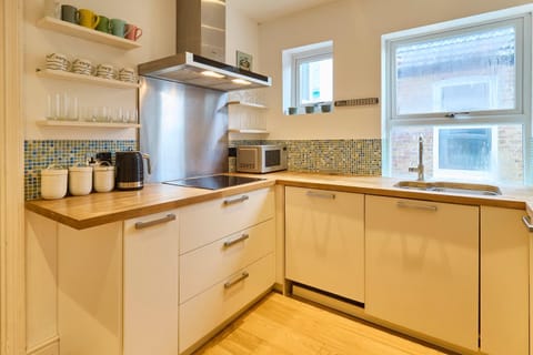 Sail Away - 2 bed apartment near the seaside Apartamento in Whitstable