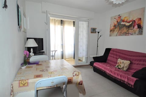 Appartement avec loggia - Proche centre et plage Condo in Courseulles-sur-Mer