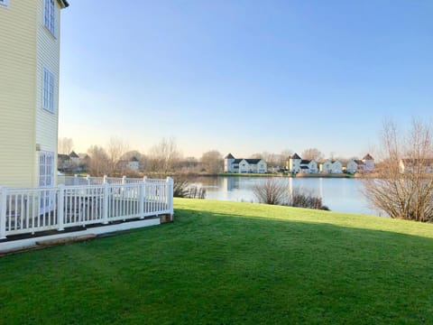 Garden, Garden view, Lake view