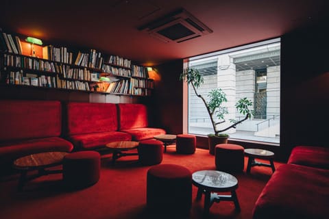 Library, Lounge or bar, Alcoholic drinks