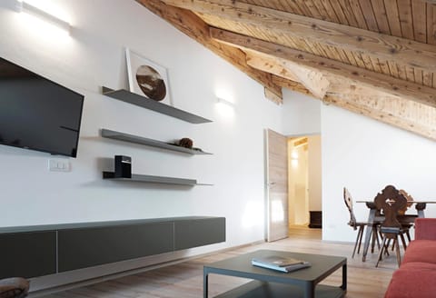 TV and multimedia, Living room