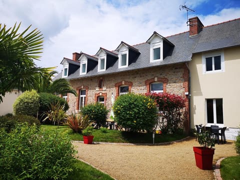 Gîtes "Le Clos de La Baie" Casa in Paimpol