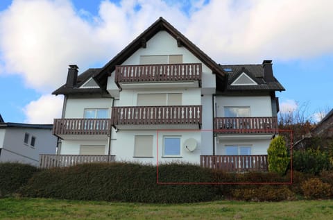 Property building, Garden, Balcony/Terrace