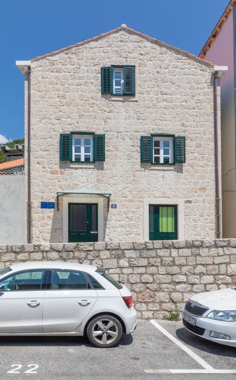 Ragusa City Walls Apartments Condominio in Dubrovnik