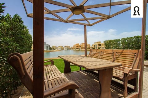 Luxurious 3BR Lakefront Town-House (Tawila) Villa in Hurghada
