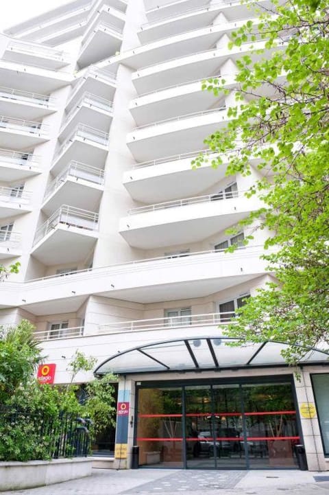 Appartement Lilas Parc 1 - Paris La Défense Copropriété in Courbevoie