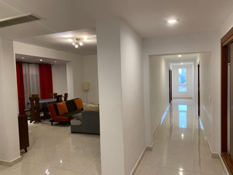 Charmant appartement pour famille uniquement en résidence à Oran Gambetta Appartement in Oran