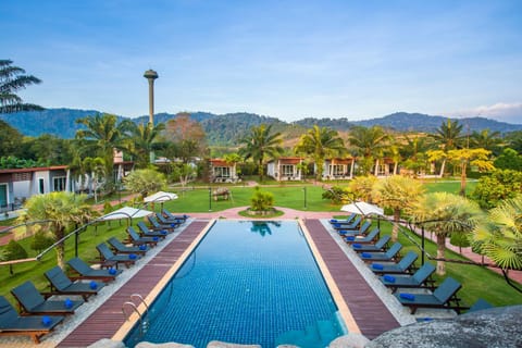 Natural landscape, Garden, Garden view, Mountain view, Pool view, sunbed