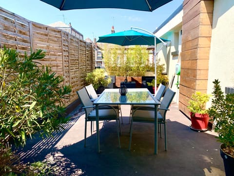 Patio, Balcony/Terrace