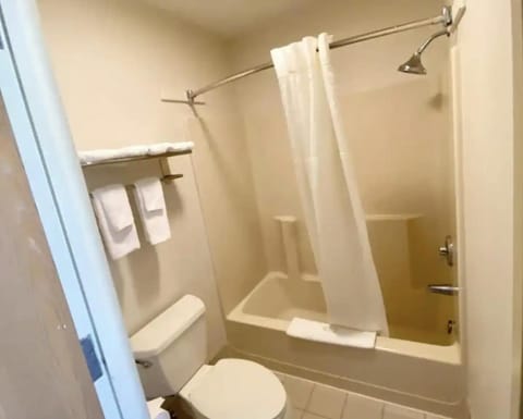 HIBISCUS Inn & Suites Vacation rental in Absecon