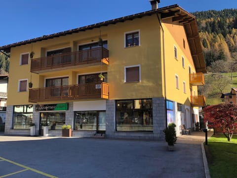 Property building, Parking