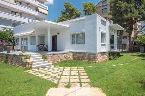 Seating area, Garden view, Landmark view, Parking