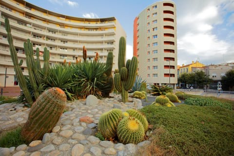 Appart-Hôtel Mer & Golf City Perpignan Centre Apartment hotel in Perpignan