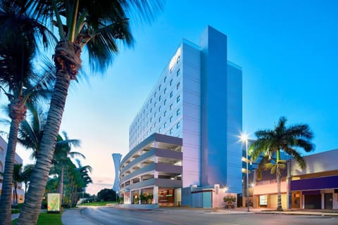 Aloft Cancun Hotel in Cancun