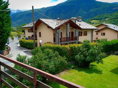 Property building, Balcony/Terrace, Garden view