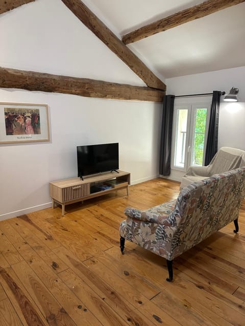 TV and multimedia, Living room, air conditioner