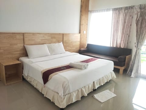 Yuwadee Resort Resort in Chalong