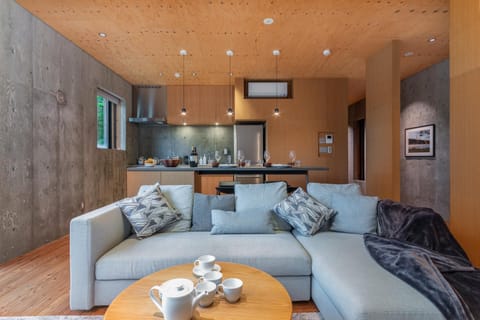 Puffin by H2 Life Casa in Niseko
