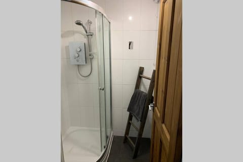 Meadow View @ Glebe Barn House in Wychavon District