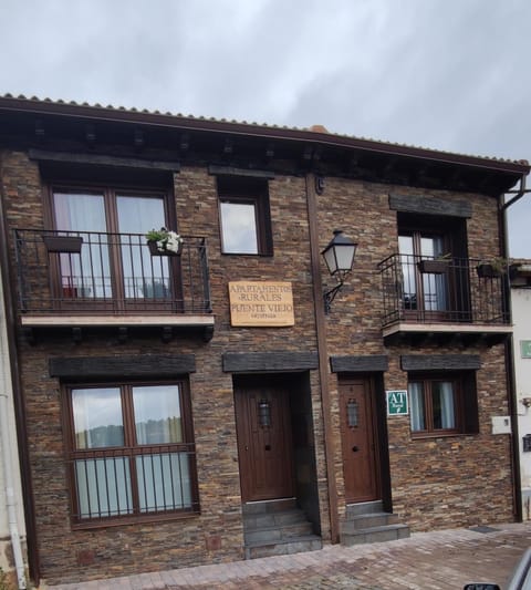 Puente viejo de Buitrago casa Enebro Apartment in Sierra Norte