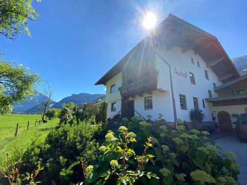 Auhof - Ferienwohnung Mathias Condo in Zell am Ziller