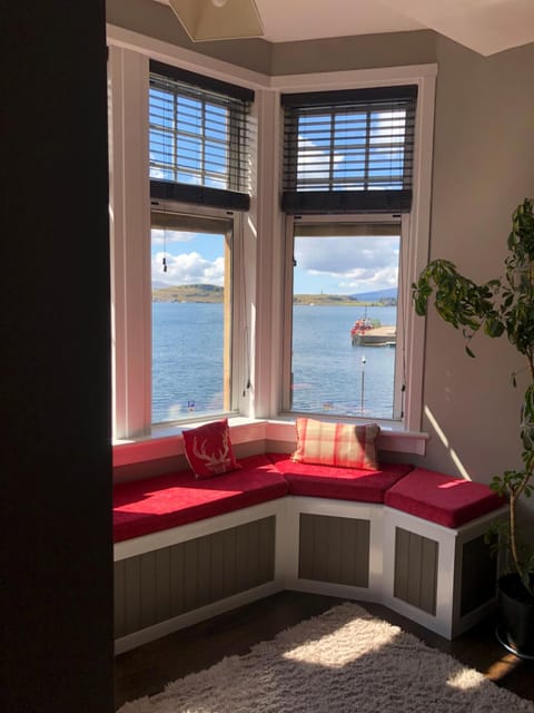 Royal Bank Flat Apartment in Oban