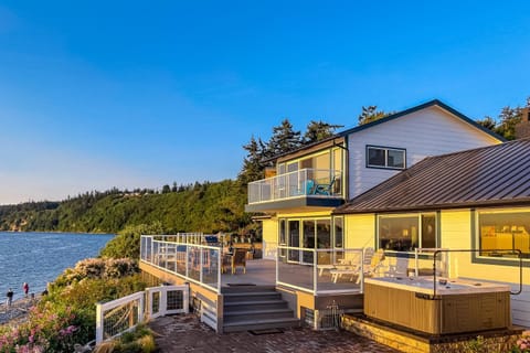 Spyglass Beach House House in Whidbey Island