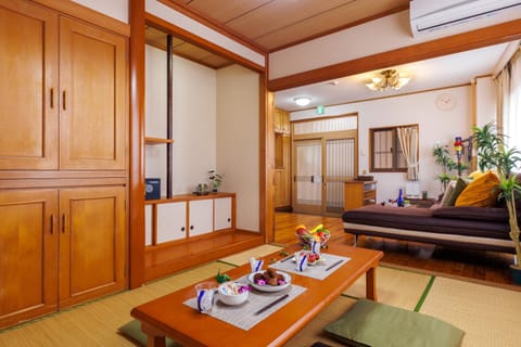 Naha Gajumaru Apartment Hotel 301 Condominio in Naha