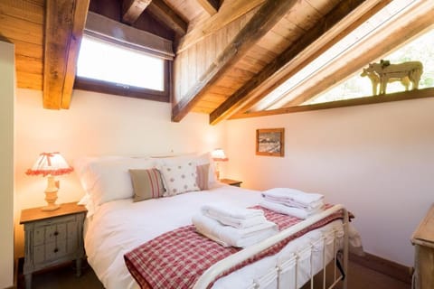 Charming Old Barn Converted Into A Cosy And Stylish Home Chalet in Bagnes