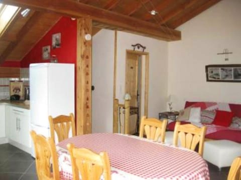 Appartement de 2 chambres avec jacuzzi jardin amenage et wifi a Samoens a 1 km des pistes Condo in Samoëns