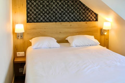 Bed, Night, Bedroom