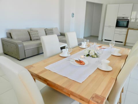 Diamant Apartments Bed and Breakfast in Baška Voda