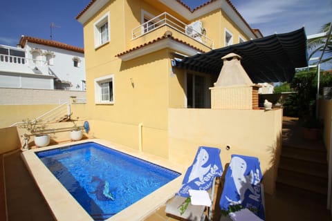 Property building, Pool view, Swimming pool