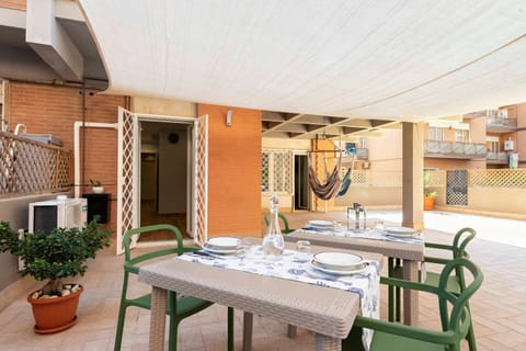 Patio, Balcony/Terrace