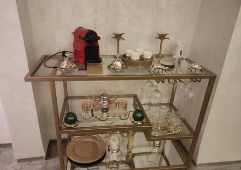 Coffee/tea facilities, Decorative detail