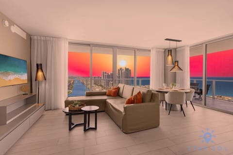 Luxury 2Br Front Ocean & Bay View, Amazing Pools Apartment in Hollywood Beach