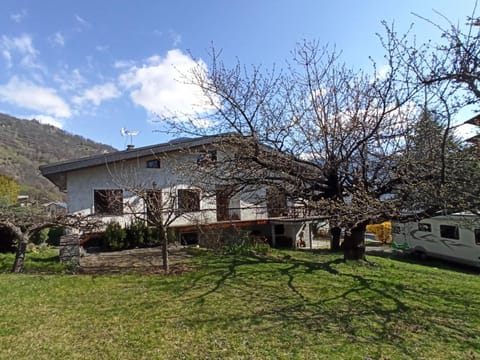 Chalet avec jardin Chalet in La Plagne-Tarentaise