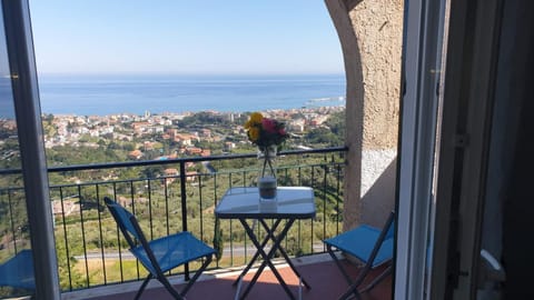 Day, Natural landscape, View (from property/room), Balcony/Terrace, Sea view