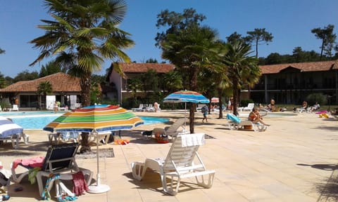 T3 Soleil Ondres plages avec piscine et Tennis Condo in Ondres