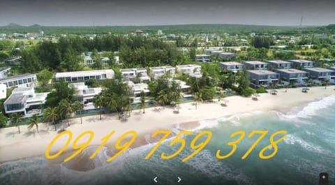 Beachfront Villa 4 Bedrooms Sanctuary Ho Tram Resort Apartment in Ba Ria - Vung Tau