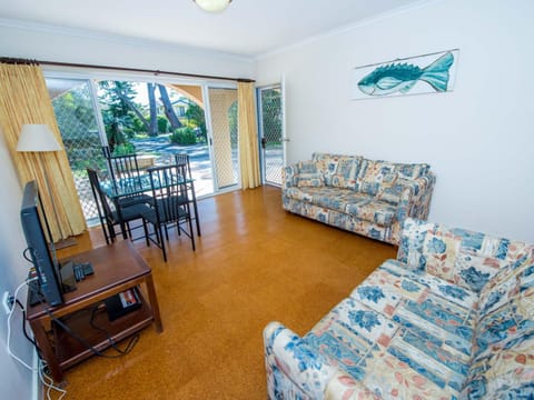 Shoal Bay Avenue Unit 2 7 Apartment in Shoal Bay