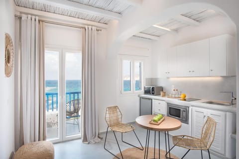 Dining area, Sea view