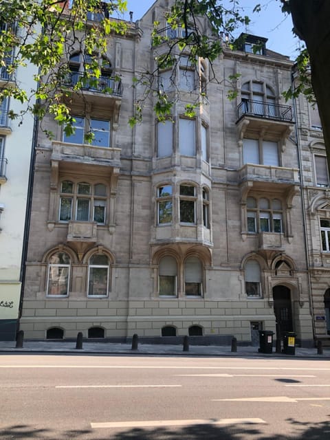 Wiesbaden Mitte, Apartment mit Galerie Apartment in Wiesbaden