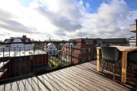 Property building, Balcony/Terrace