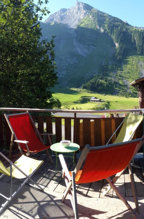 Balcony/Terrace, Mountain view